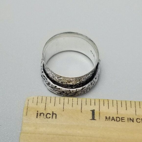 Vintage Floral Print Spinner Ring, Wide Silver Tone Size 9 Band, Wide Stacking - Picture 5 of 9